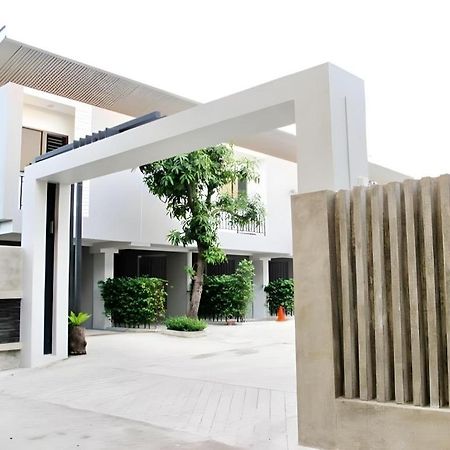 189 Resort Bangkok Exterior photo