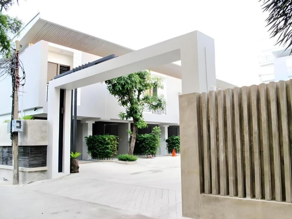 189 Resort Bangkok Exterior photo