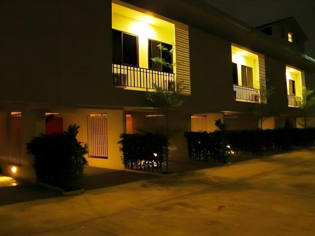 189 Resort Bangkok Exterior photo