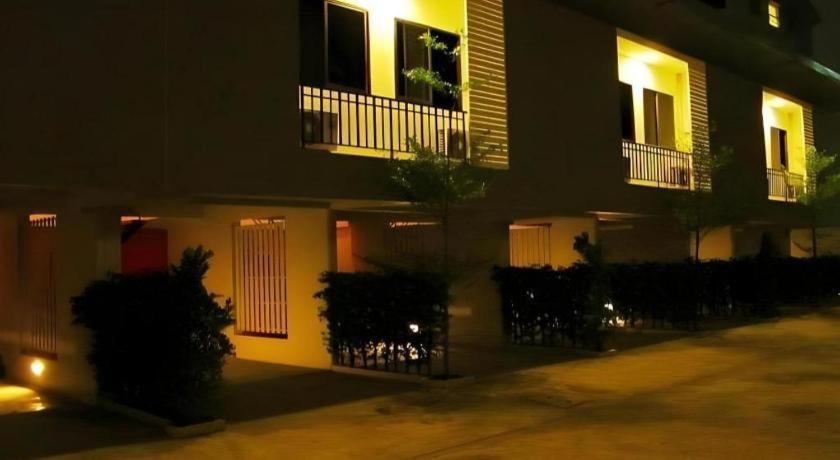 189 Resort Bangkok Exterior photo
